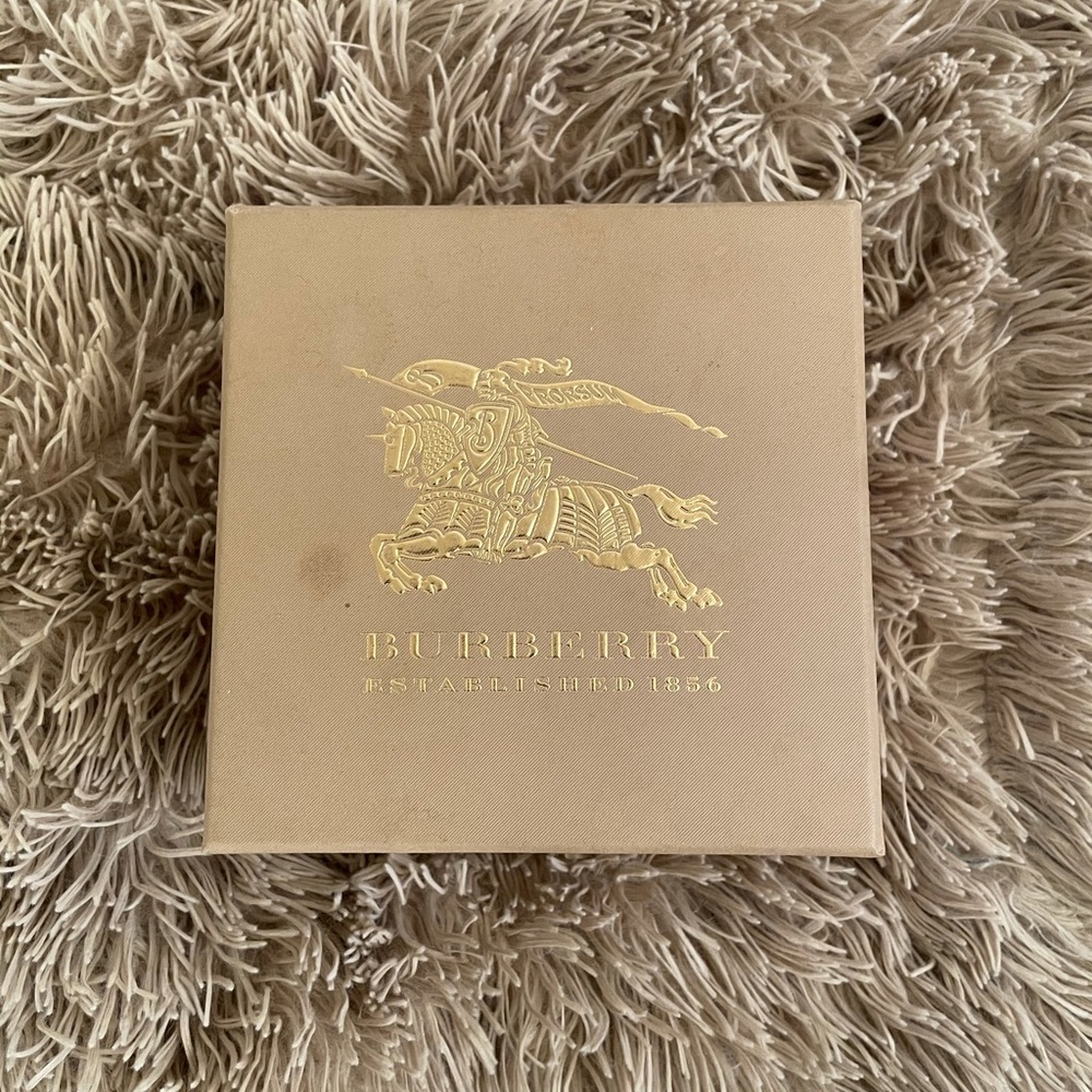 Men’s Burberry watch BOX